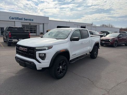 Used 2024 GMC Canyon Elevation w/ Convenience Package image 2