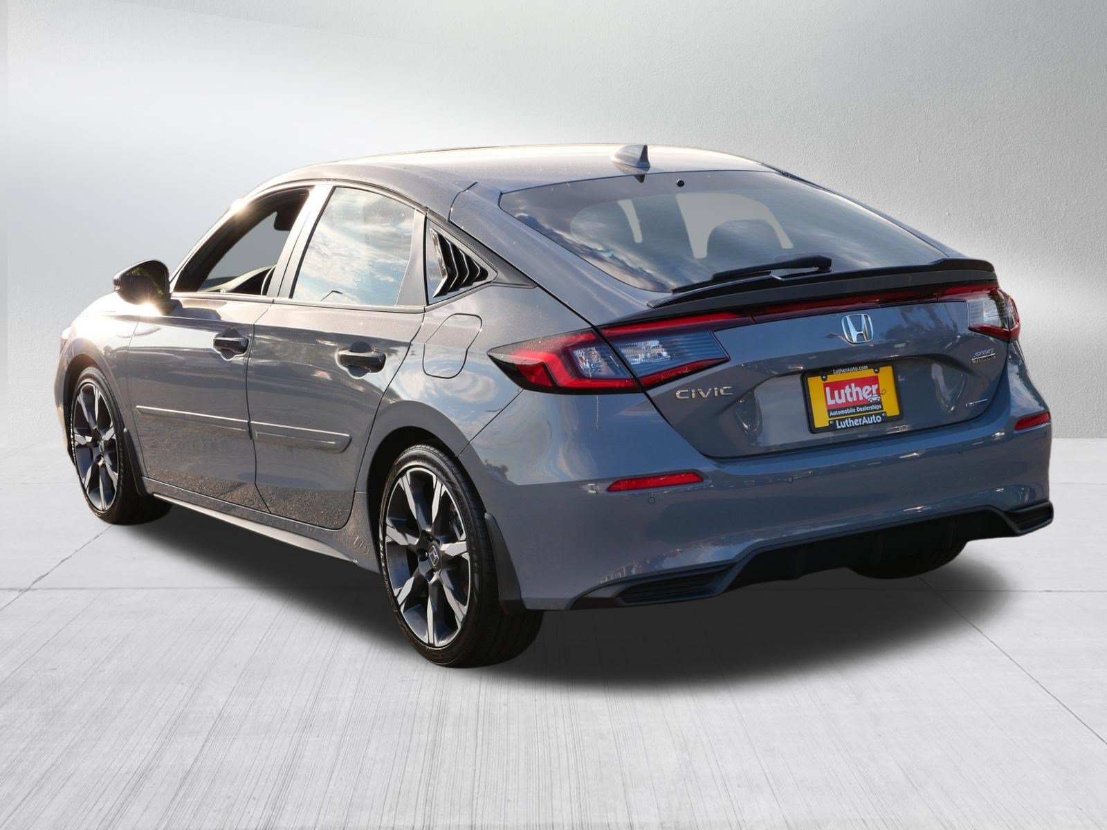 Used 2025 Honda Civic Sport Touring image 5