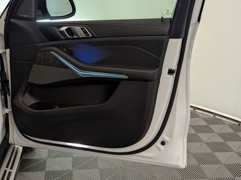 Used 2024 BMW X5 sDrive40i image 89