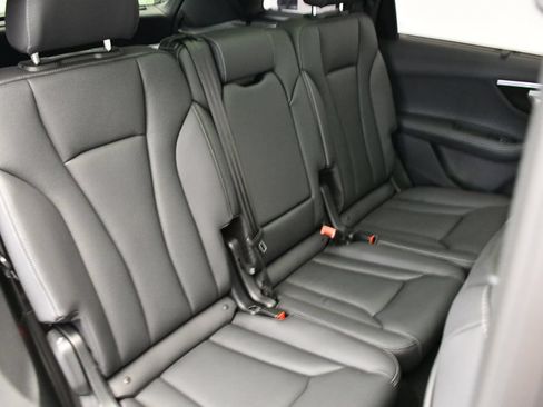 Used 2025 Audi Q7 3.0T Premium Plus w/ Premium Plus Package AWD/4WD image 53