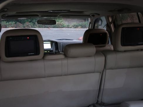 Used 2003 Toyota Land Cruiser image 20