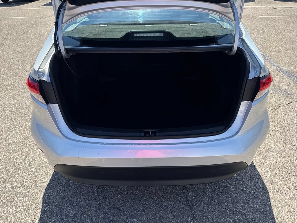 Used 2024 Toyota Corolla LE FWD image 41