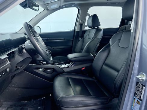 Certified 2023 Kia Telluride S w/ S Sunroof Package FWD image 12