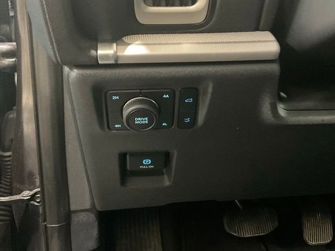 Used 2025 Ford Expedition Max Active AWD/4WD image 8
