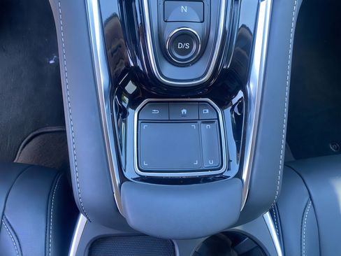 Used 2025 Acura RDX w/Technology Package image 21