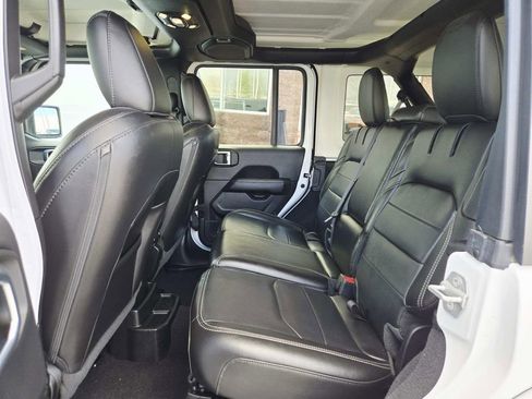 Used 2021 Jeep Wrangler Unlimited Sahara w/ Cold Weather Group image 12