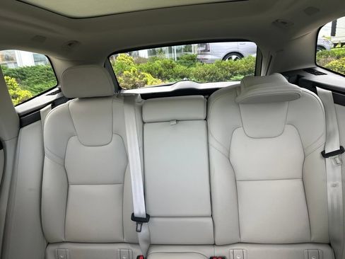 Used 2025 Volvo XC60 T8 Plus w/ Protection Package Premier AWD/4WD image 26