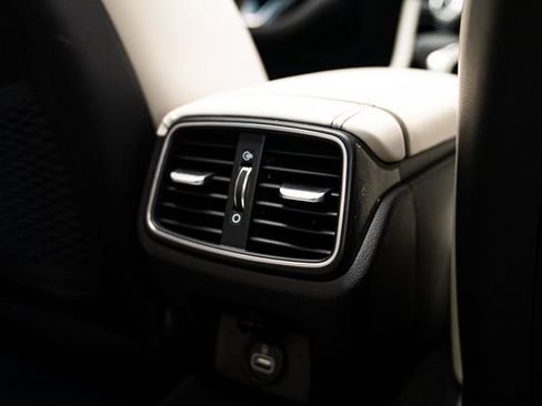 Used 2023 Genesis G70 3.3T w/ Sport Prestige Package AWD/4WD image 17