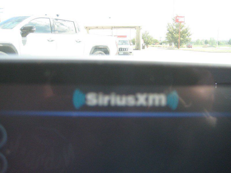Used 2023 Nissan Sentra SV FWD image 20