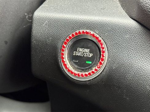 Used 2020 GMC Terrain SLE w/ Elevation Edition image 34