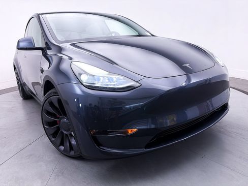 Used 2022 Tesla Model Y Performance AWD/4WD image 7