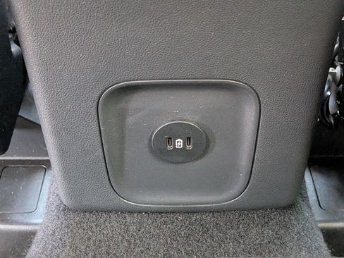 Used 2025 Ford Escape ST-Line AWD/4WD image 15