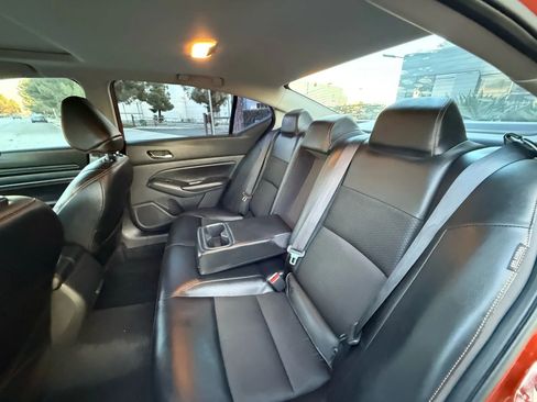 Used 2019 Nissan Altima 2.5 SR w/ SR Premium Package image 13