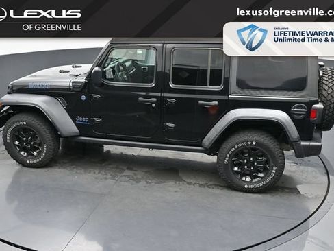 Used 2023 Jeep Wrangler Unlimited AWD/4WD image 23