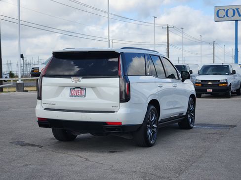 Used 2021 Cadillac Escalade Sport w/ Driver Assist Tech Package AWD/4WD image 7