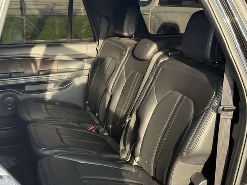 Used 2021 Ford Expedition Max Limited AWD/4WD image 28