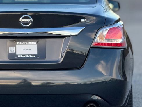 Used 2015 Nissan Altima 2.5 SL w/ Technology Package image 14