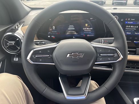 New 2026 Chevrolet Equinox ACTIV w/ LPO, Floor Liner Package image 18