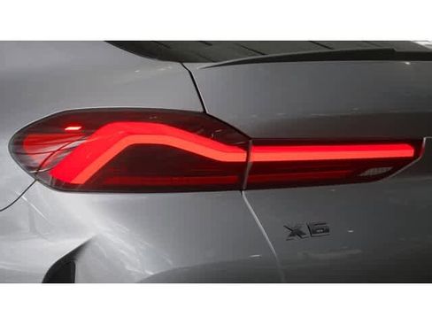 New 2026 BMW X6 xDrive40i w/ Premium Package image 8