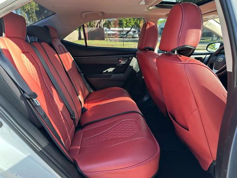 Used 2017 Toyota Corolla SE image 14