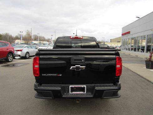 Used 2019 Chevrolet Colorado Z71 w/ Z71 Midnight Edition image 7