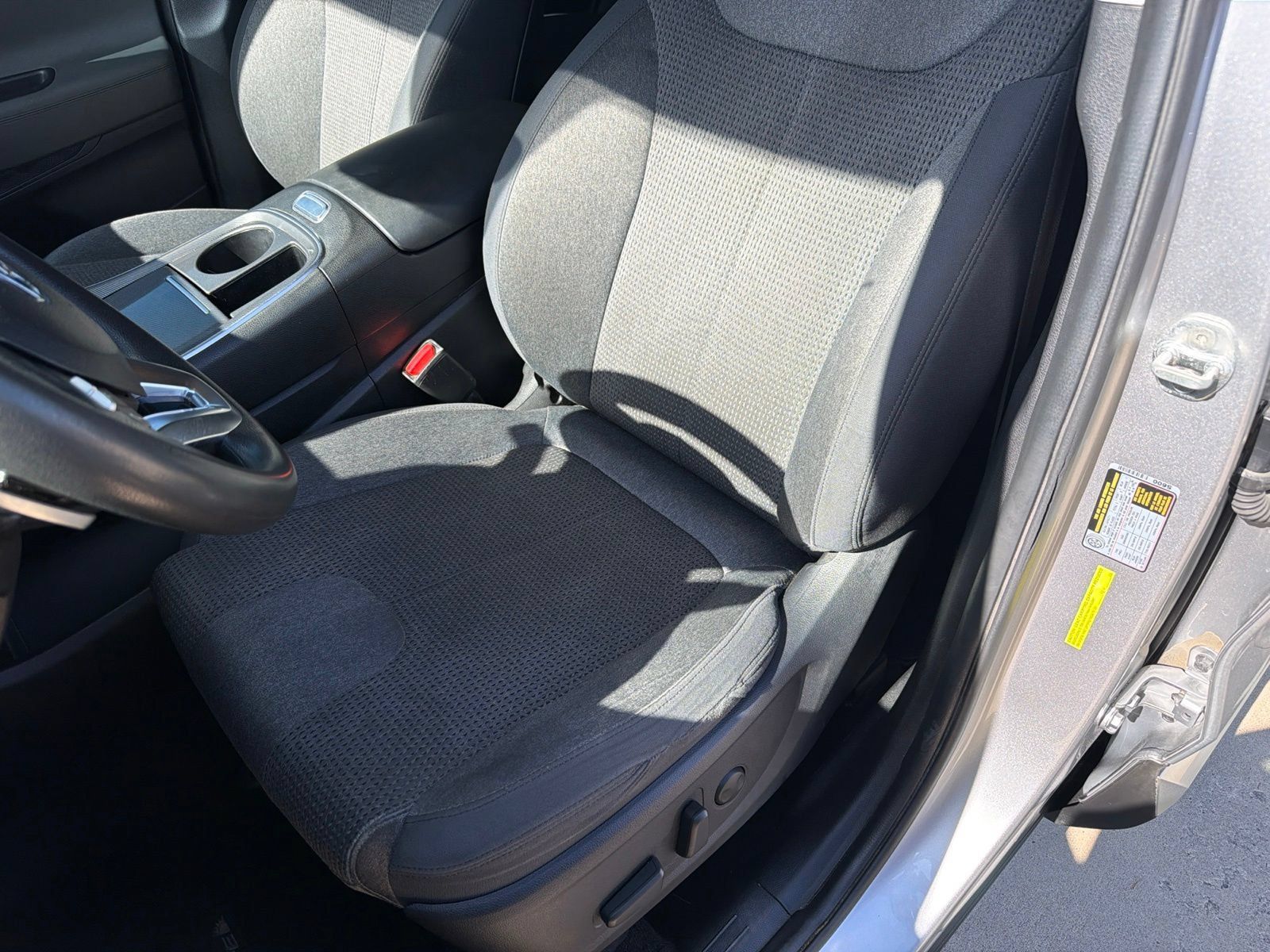 Used 2022 Hyundai Santa Fe SEL w/ Cargo Package FWD image 19