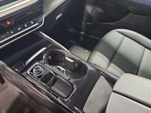 Used 2025 Buick Envision Preferred AWD/4WD image 25