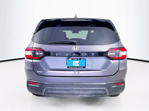 Used 2023 Honda Pilot LX image 6