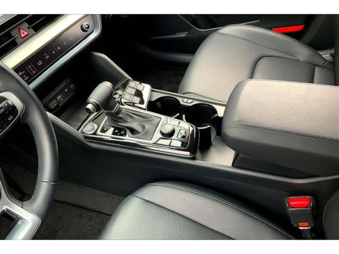 Used 2023 Kia Sportage EX image 15