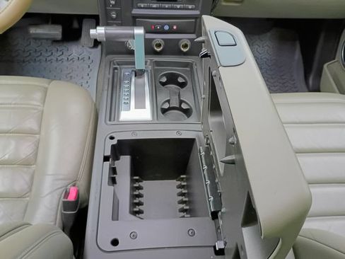 Used 2005 HUMMER H2 w/ Preferred Equipment Group AWD/4WD image 43