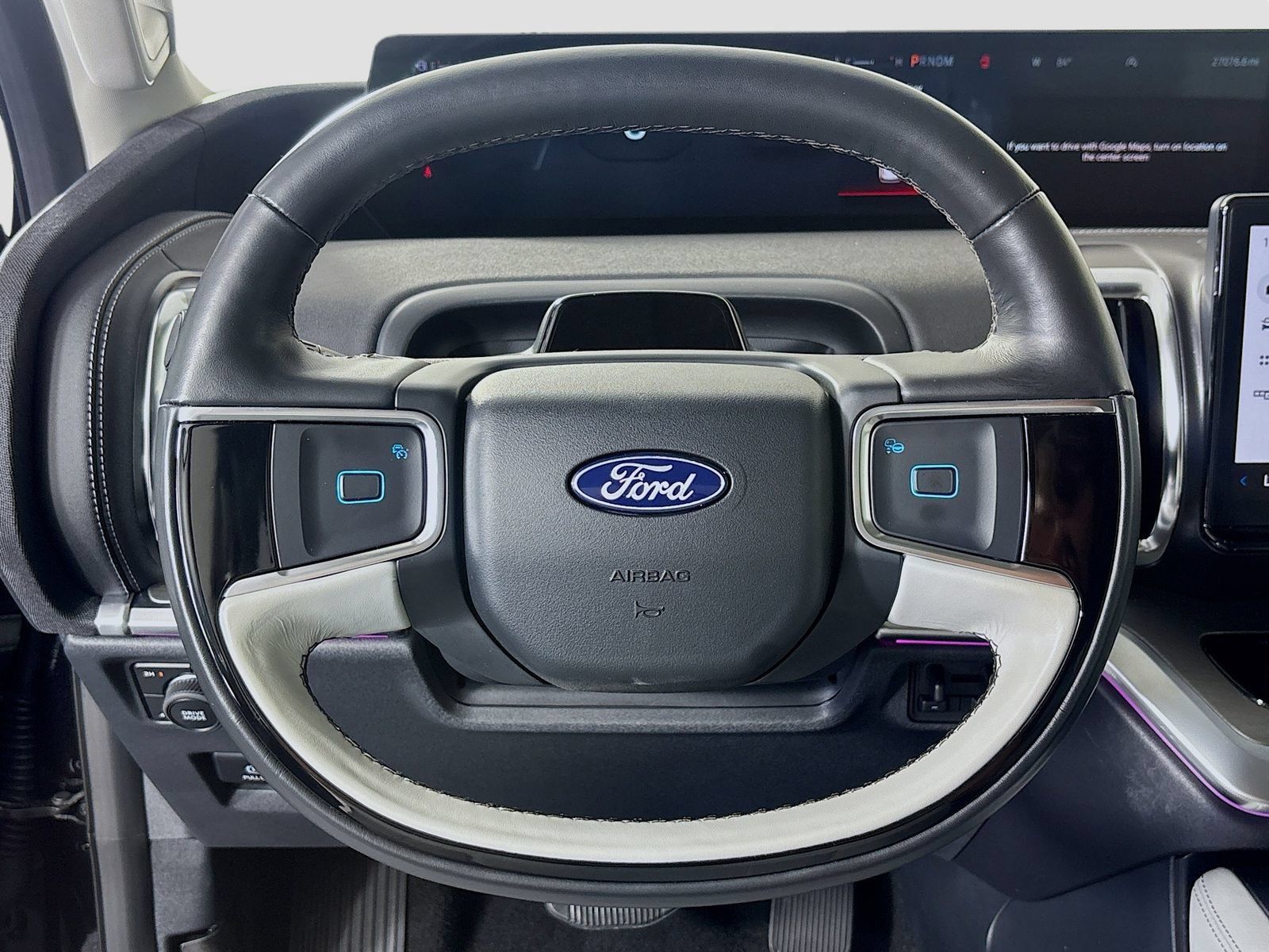 Used 2025 Ford Expedition Platinum AWD/4WD image 11