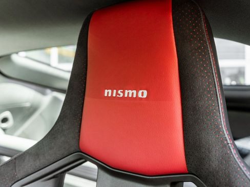 Used 2024 Nissan Z NISMO w/ Floor Mat Package image 8
