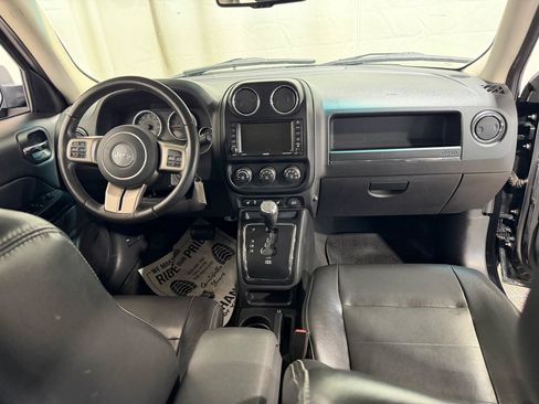 Used 2012 Jeep Patriot Limited w/ Sun/Sound Group AWD/4WD image 17