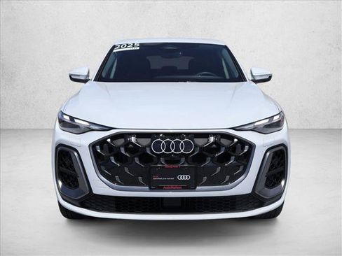 Certified 2025 Audi Q5 Premium w/ Convenience Package AWD/4WD image 2