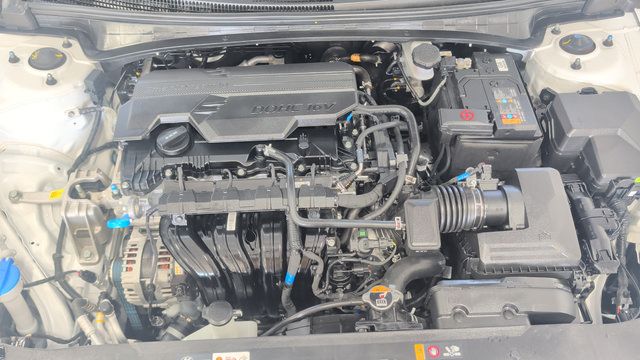 Certified 2025 Hyundai Elantra Sport FWD image 27