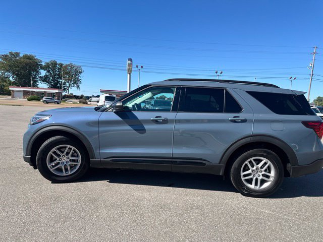 Used 2026 Ford Explorer Active w/ Active Comfort Package RWD image 28
