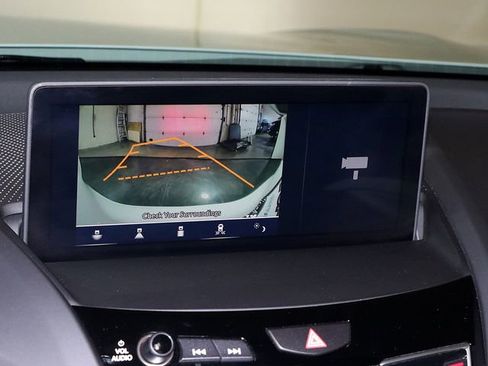 Used 2024 Acura RDX SH-AWD image 19