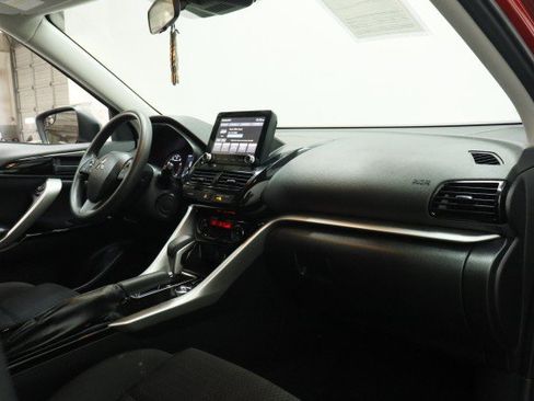 Used 2024 Mitsubishi Eclipse Cross LE AWD/4WD image 21