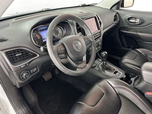 Used 2022 Jeep Cherokee Trailhawk AWD/4WD image 9