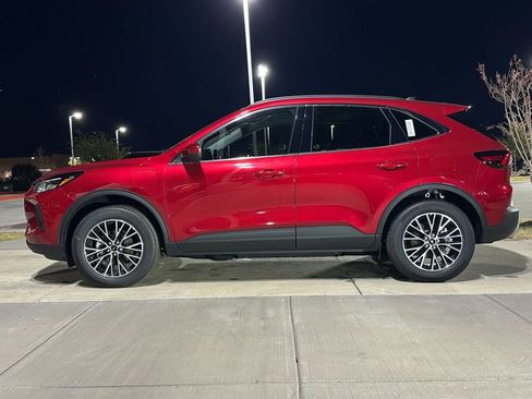 New 2026 Ford Escape SE image 50