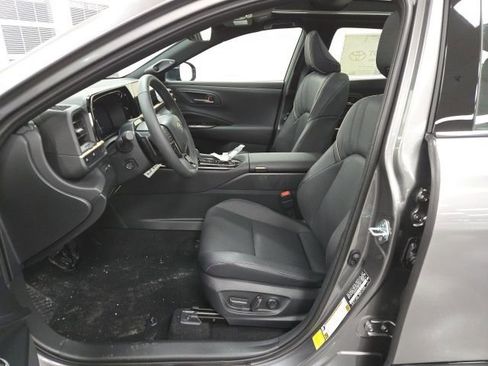 New 2026 Toyota Crown Platinum image 18