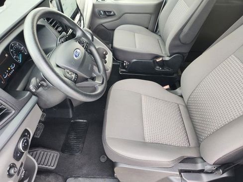Used 2024 Ford Transit 350 XLT image 4