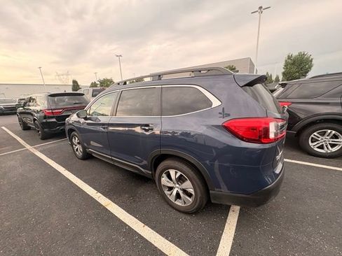 Used 2025 Subaru Ascent Premium AWD/4WD image 9