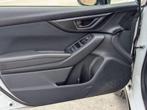 Used 2021 Subaru Crosstrek 2.0i image 11