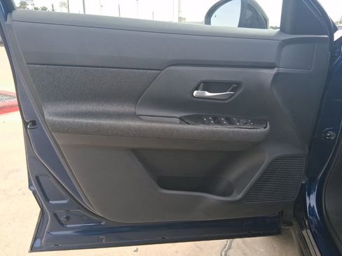 New 2026 Nissan Kicks SV w/ SV Premium Package FWD image 22