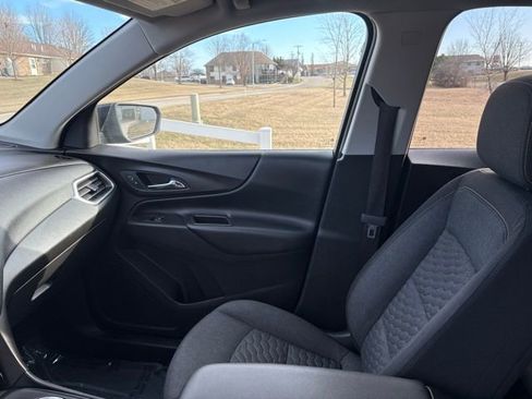 Used 2020 Chevrolet Equinox LT image 14
