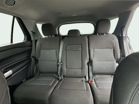 Certified 2022 Ford Explorer XLT image 19