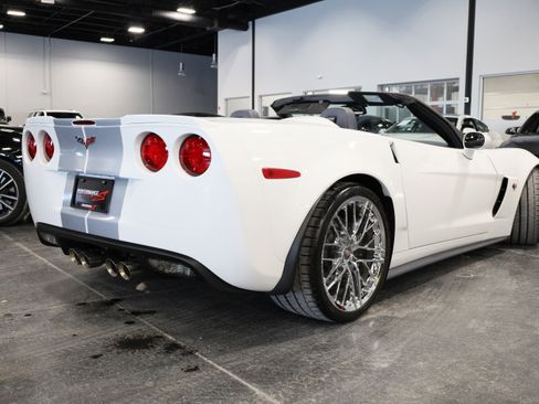 Used 2013 Chevrolet Corvette 427 w/ 1SC Preferred Equipment Group image 8