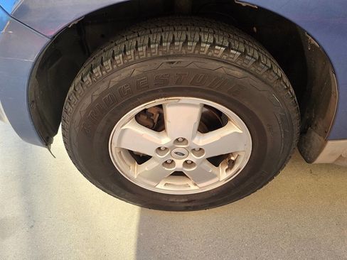 Used 2010 Ford Escape XLT image 28