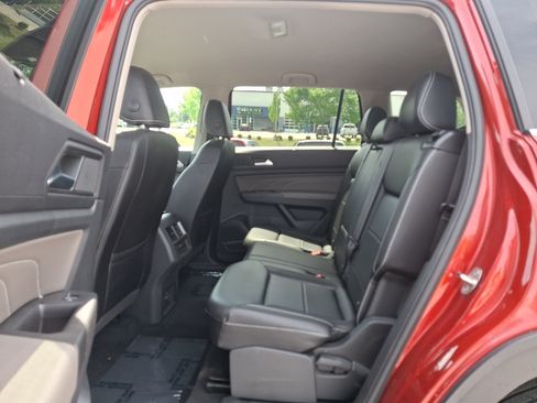 Used 2023 Volkswagen Atlas SE AWD/4WD image 10